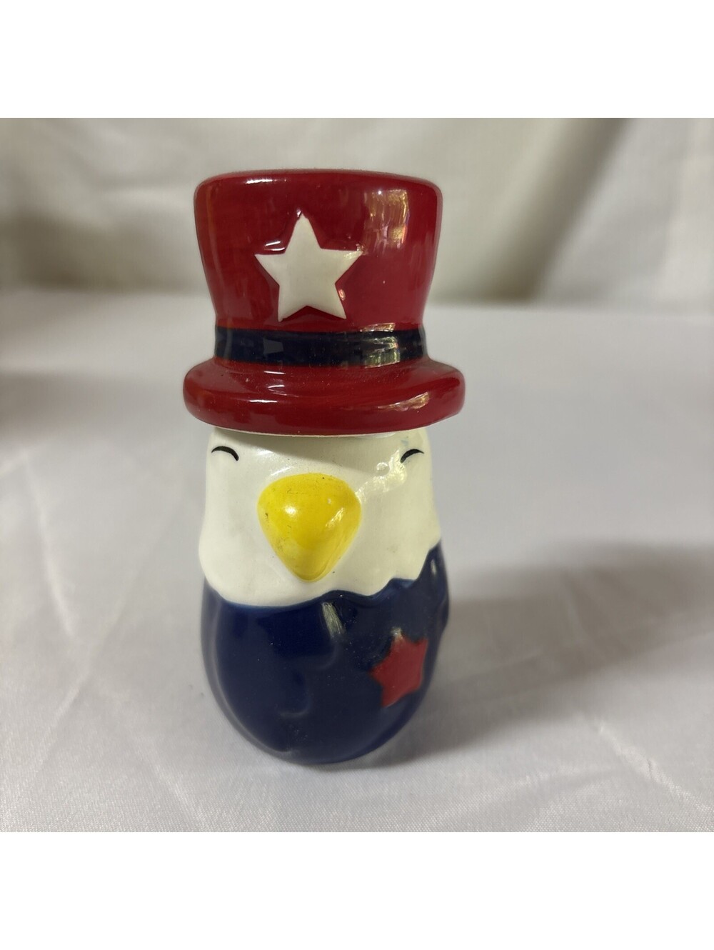 Cracker Barrel Patriotic American  Bald Eagle Salt and Pepper Shakers